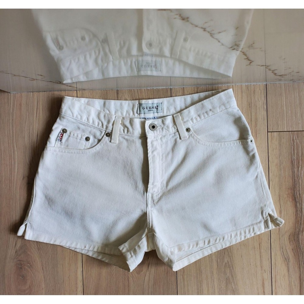 Vintage GUESS Denim Shorts Womens 27 White Mom High‎ Rise USA Summer Casual